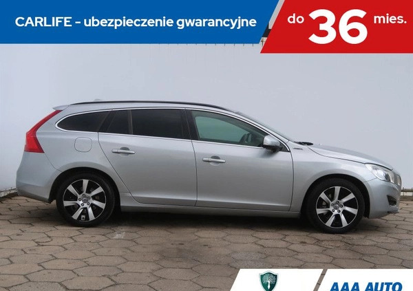 Volvo V60 cena 50000 przebieg: 216904, rok produkcji 2013 z Oświęcim małe 106